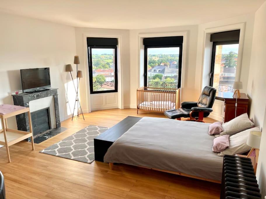 Appartement 160M2 - 2E Etage Maison De Maitre Beaupréau-en-Mauges Buitenkant foto